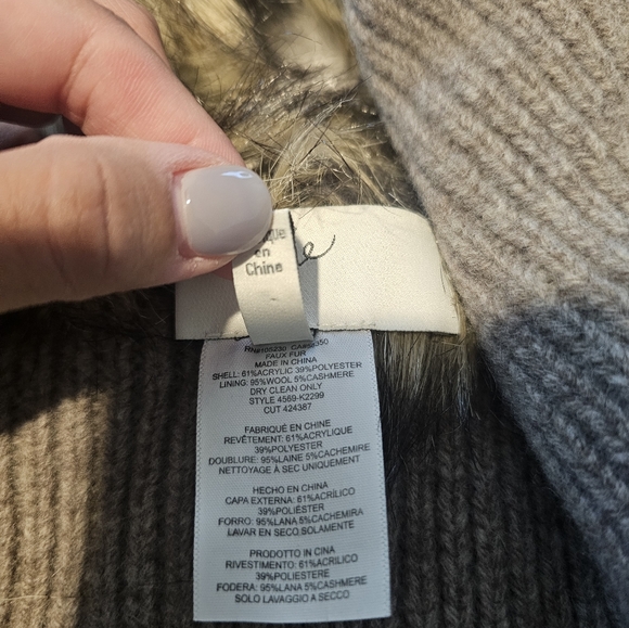 Joie Faux Fur Vest - Picture 4 of 4